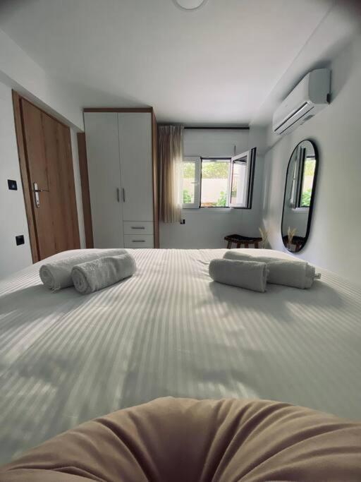 Barkon Apartment Ioannina Bagian luar foto